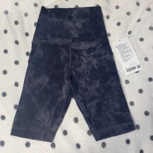 size 2 lululemon align shorts